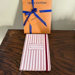 Louis Vuitton Jane Notebook MM and Stickers.
Comes with box and client receipt.